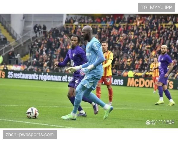 朗斯迎战图卢兹，半程冠军攻防效率受考验